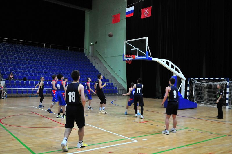 В Рузе школьники играли в баскетбол