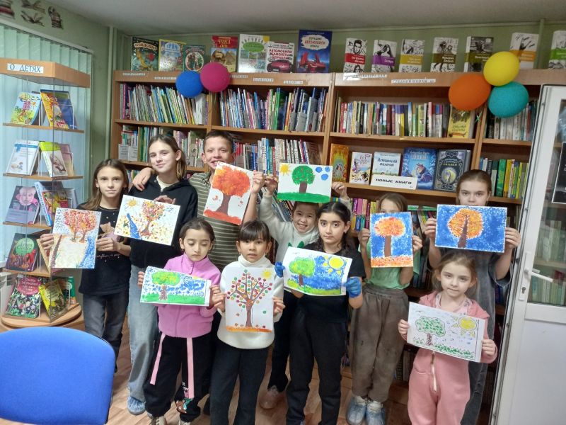 В Тучковской библиотеке учились рисовать ватными палочками