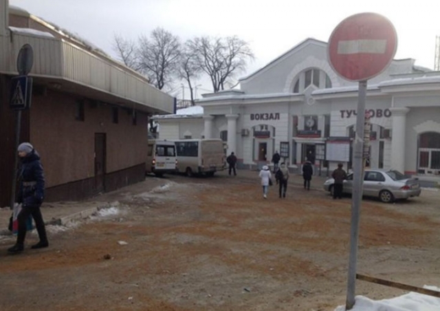 Глава Рузского округа призвал жителей присылать фото необработанных реагентами тротуаров