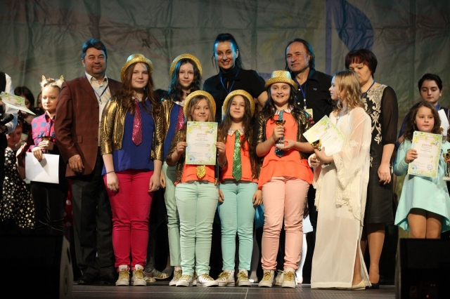 Звание лауреата привезла студия «Чародеи»  Тучковского центра культуры и искусств.