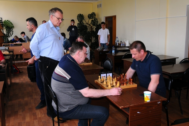 В Чемпионском шахматном Турнире приняли участие 12 шахматистов
