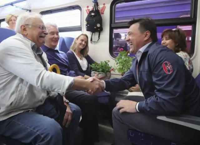 Бесплатный поезд в пригородных электричках введут для пенсионеров Москвы и Подмосковья