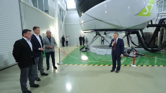 Андрей Воробьев посетил авиационный учебный центр «S7 Training»