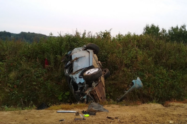 Автомобиль вылетел в кювет в Рузском округе, один из пассажиров скончался в больнице