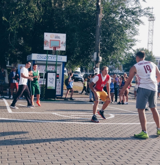Команды из Рузского городского округа приняли участие в областных соревнованиях по стритболу