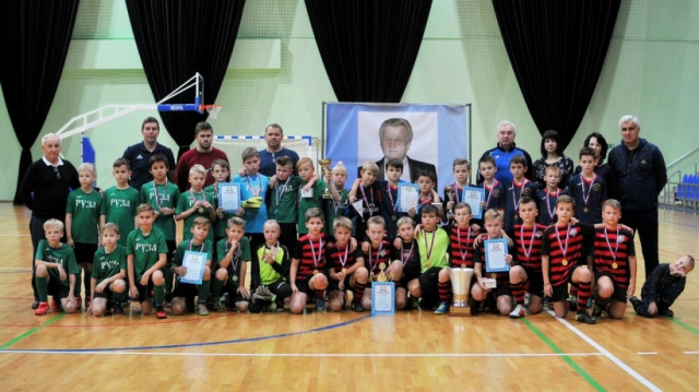 Детский мини-футбольный турнир памяти Красикова состоялся в Рузе