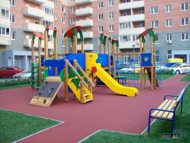 Дополнительную детскую игровую площадку устанавливают в Рузском городском округе