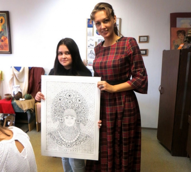 Воспитанница рузского Центра детского творчества получила диплом лауреата за «Русскую красавицу»