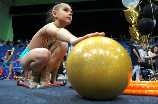 В турнире по художественной гимнастике имени Космодемьянской приняли участие более 400 спортсменок