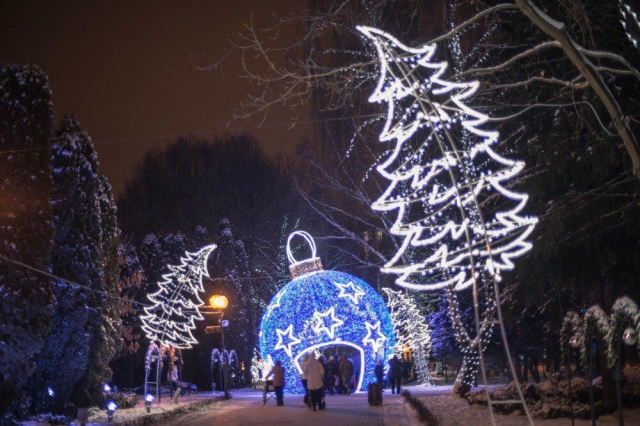 Парки Подмосковья украсят к зиме