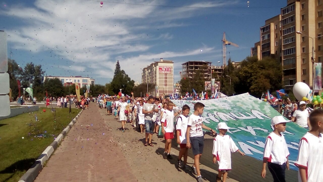 Праздничное шествие прошло в Рузе в День Рузского района и города - Руза24