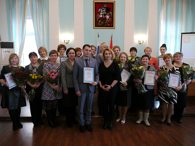 Екатерина Семёнова поздравила школьных омбудсменов- победителей  ежегодного конкурса