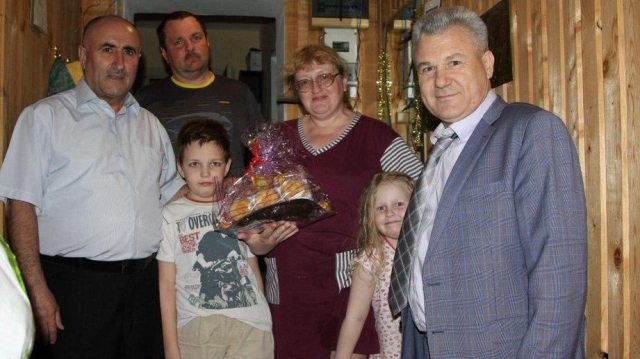 Подарки для многодетных семей подготовили в преддверии Пасхи по распоряжению главы Рузского округа - 360