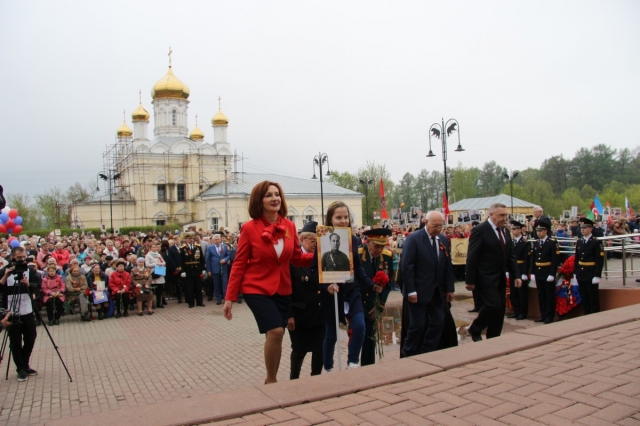 В Рузском округе митинг Победы завершился шествием 