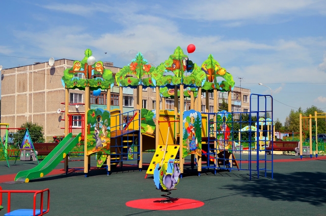 Шестнадцать новых детских площадок появится в Рузском округе