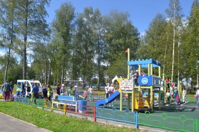 В Московской области установлено уже 85 детских игровых площадок по Губернаторской программе