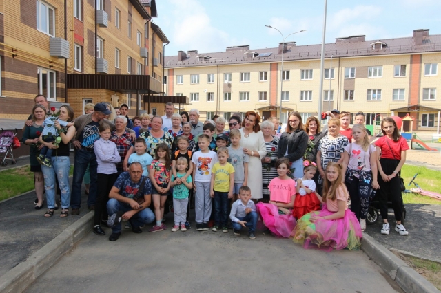 Более 50 семей в Рузском городском округе переехали в новые квартиры по программе переселения из ветхого и аварийного жилья