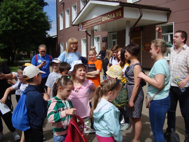 Летний оздоровительный лагерь «Искорка» открылся на базе Тучковской школы №1 Рузского городского округа 1 июня.
