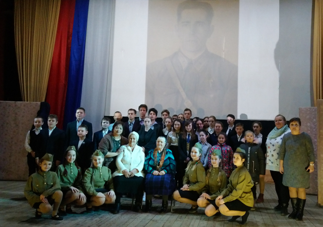 История военной фотографии помогла найти родственников героя в Рузском округе