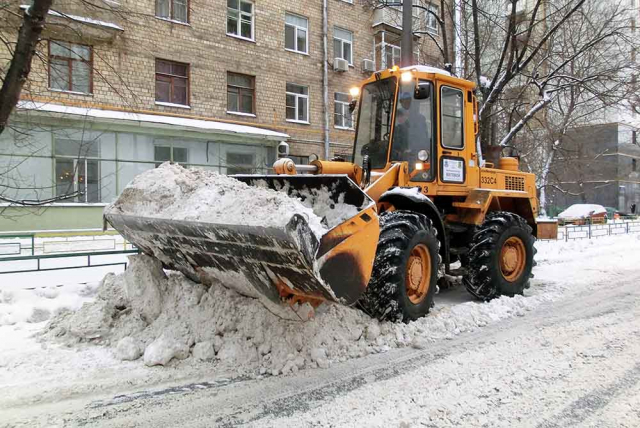 Снегопад, прошедший в выходные, не стал проблемой для автомобилистов и пешеходов в Рузском округе