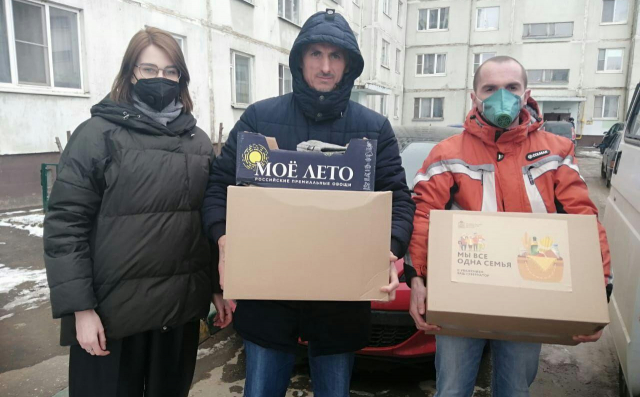 В Рузском округе специалисты «Астарты» доставляют продукты многодетным семьям