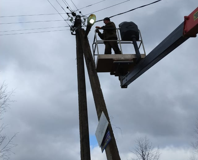 В Рузском округе ремонтировали фонари в семи населенных пунктах