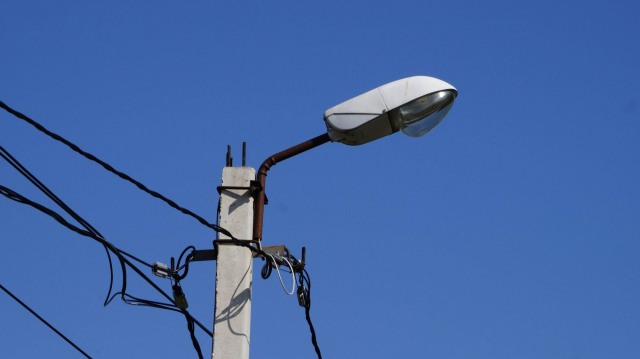 В Рузском округе ремонтируют линии уличного освещения