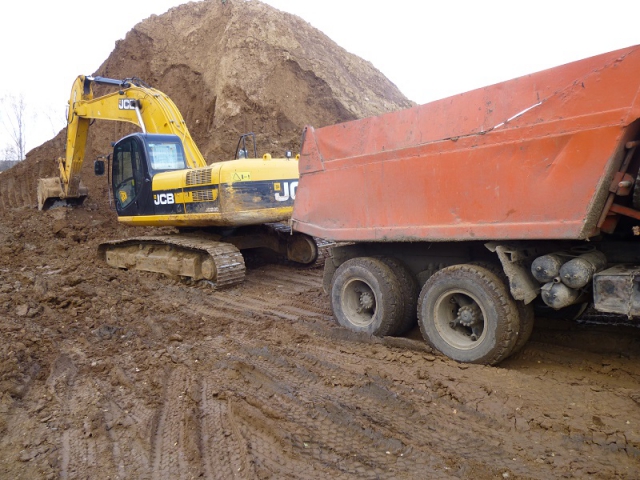 Сотрудники минэкологии совместно с полицией пресекли незаконную добычу песка в Рузском районе