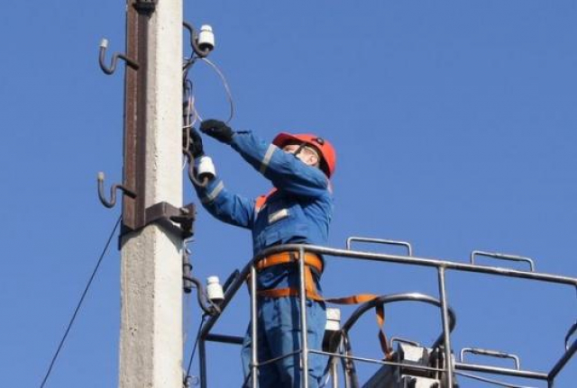 В Рузском округе выполняют ремонтные работы по бесперебойному электроснабжению потребителей