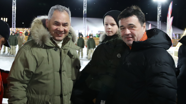 Андрей Воробьев и Сергей Шойгу открыли зимний культурно-досуговый комплекс в парке «Патриот»