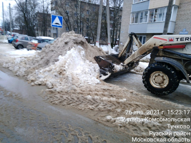 В Рузском округе продолжают ликвидировать последствия снегопада