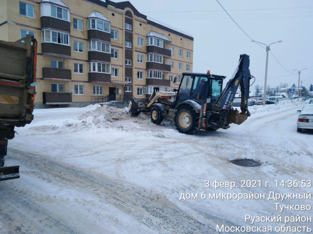 В Рузском округе удаляют последствия снегопада