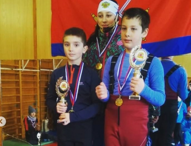 Колюбакинские школьники соревновались на лыжне