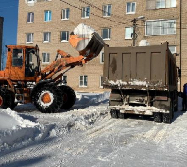 В Рузском округе продолжают устранять последствия снегопада