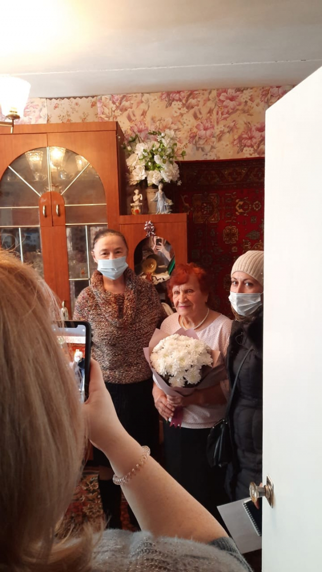 Жительницу Рузского округа поздравили с юбилеем