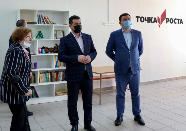 Николай Пархоменко посетил Космодемьянскую школу