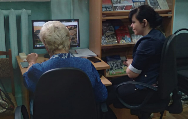 Пожилые ружане учатся работать в графическом редакторе