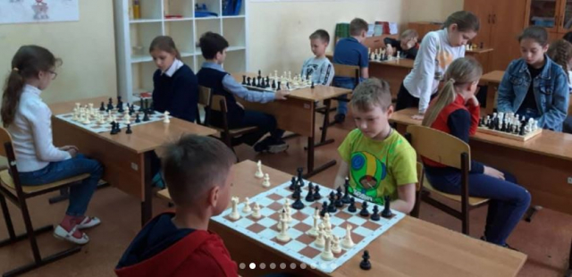 В Дороховской школе соревновались шахматисты