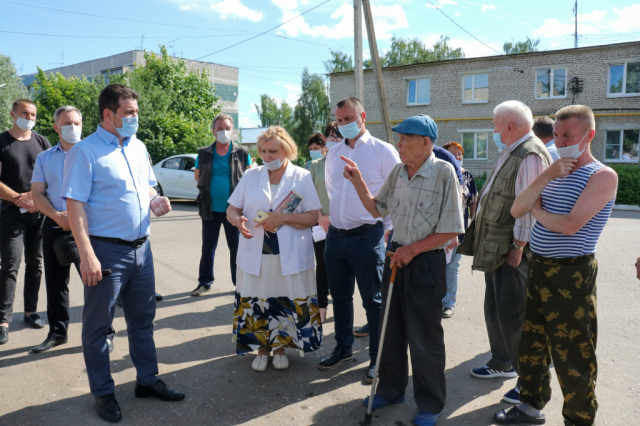 Глава округа ответил на вопросы жителей Покровского