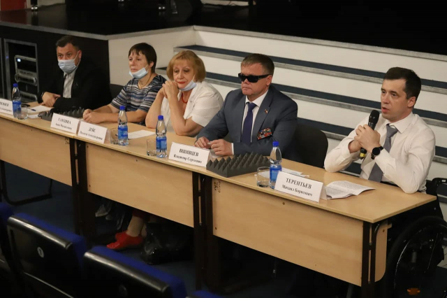 Депутаты встретились с рузскими инвалидами