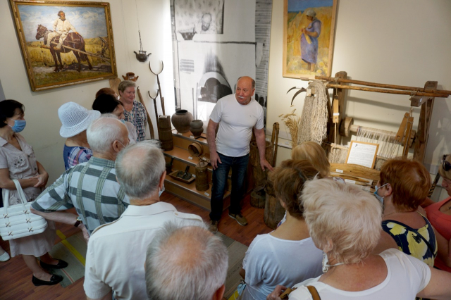 Экскурсию для долголетов провели в Рузском краеведческом музее