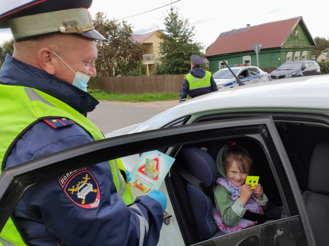 Госавтоинспекция Рузского округа напоминает о правилах перевозки детей