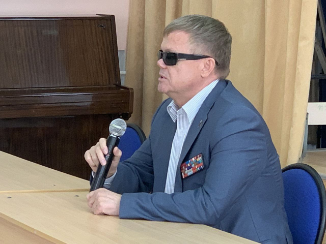 Депутат Мособлдумы посетил рузскую школу