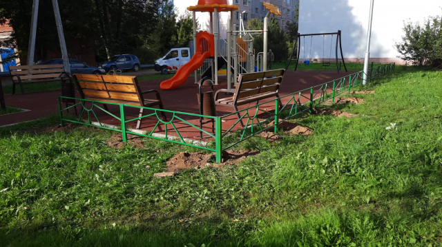 В Рузском округе следят за состоянием детских площадок