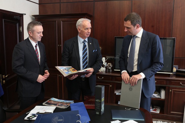 Встреча Дениса Буцаева с сербской делегацией