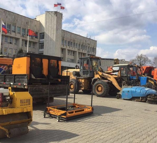 Максим Тарханов рассказал, какие дороги Рузского округа ждет ремонт