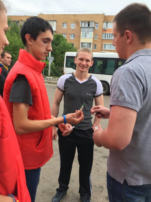 В Рузском городском округе обменяли сигареты на конфеты во Всемирный день без табака