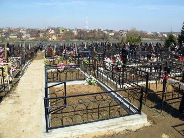 На кладбищах Рузского округа станет теснее