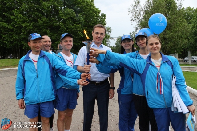 Участники международной эстафеты «День Мира» пробежали через Рузу