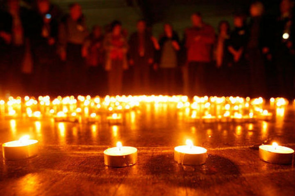 Свечи в день памяти и скорби